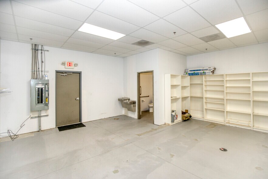 More Photos Of 11657 Lakeridge Pky, Ashland Unknown For Lease