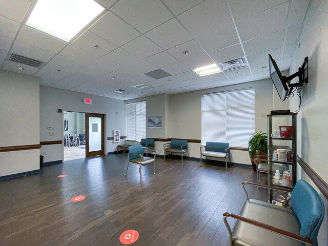 More Photos Of 160 MacGregor Pines Dr, Cary Medical For Sale