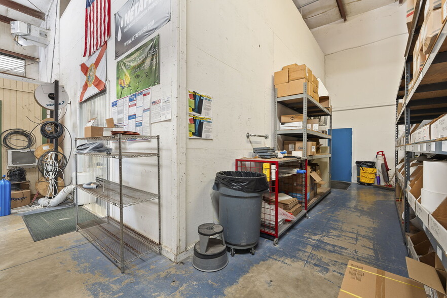 More Photos Of 16050 Orange Ave, Fort Pierce Warehouse For Sale