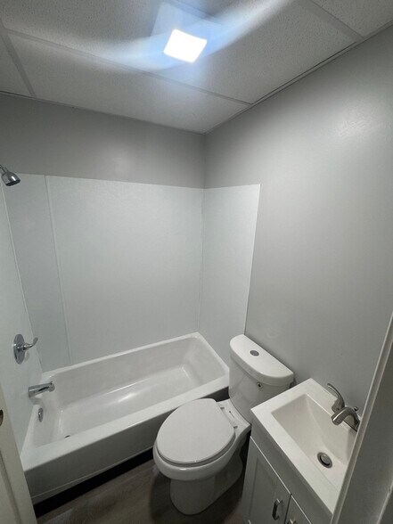 More Photos Of 61 Thorp St, Binghamton Apartments For Sale