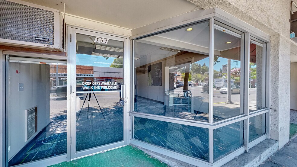 More Photos Of 139 N Grand Ave, Pullman Apartments For Sale