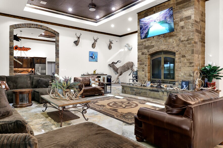 More Photos Of 10000 FM 209, Graham Land For Sale