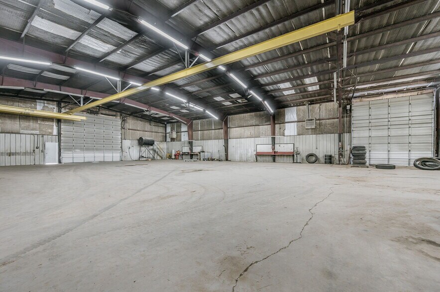 More Photos Of 1689 US Highway 60, Friona Warehouse For Sale