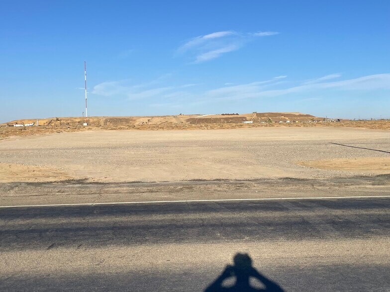 More Photos Of 47266 Division st, Lancaster Land For Lease