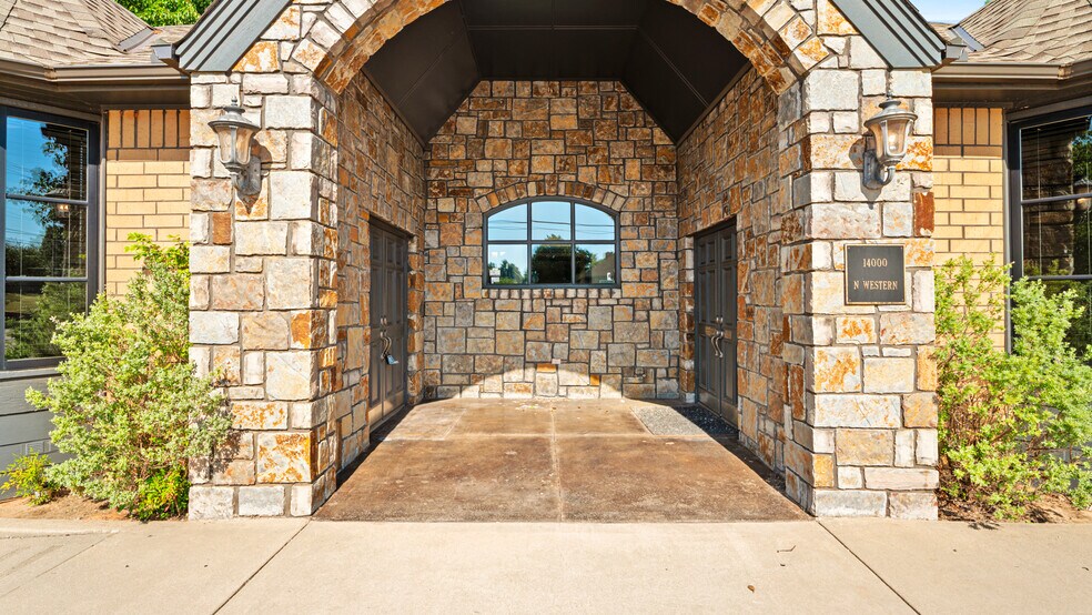 More Photos Of 14000 N Western Ave, Edmond Office For Sale