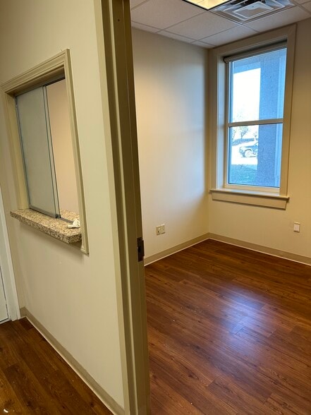 More Photos Of 101 Financial Dr, Elizabethtown Medical For Lease