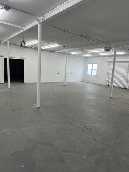 More Photos Of 711 Broadway, Westwood Warehouse For Lease