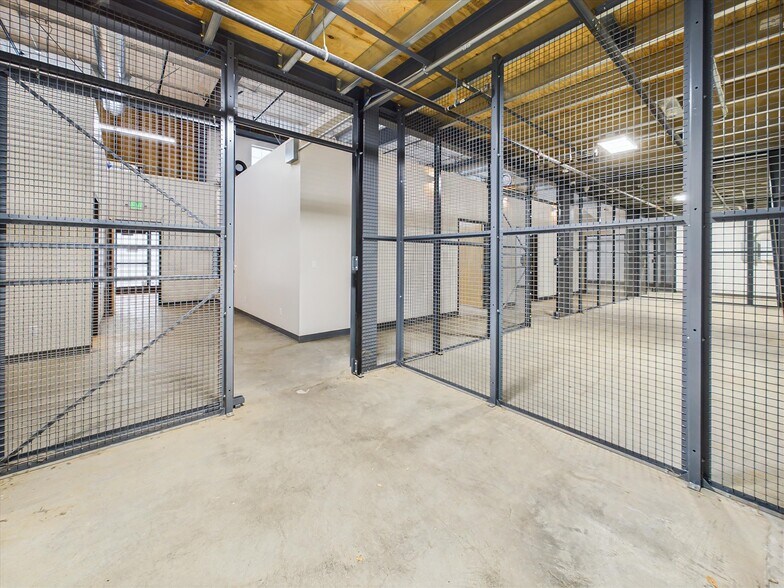More Photos Of 39057 Ca-299 St, Willow Creek Light Manufacturing For Sale