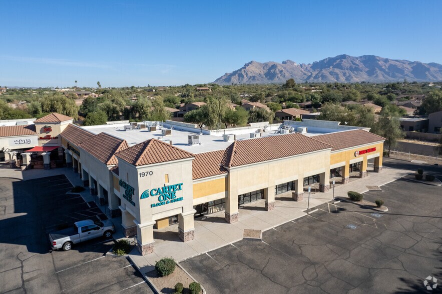 More Photos Of 1970 W River Rd, Tucson General Retail For Lease