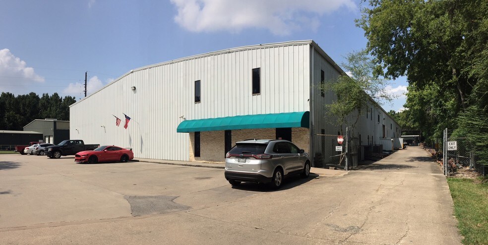 More Photos Of 16623 Aldine Westfield Rd, Houston Warehouse For Sale