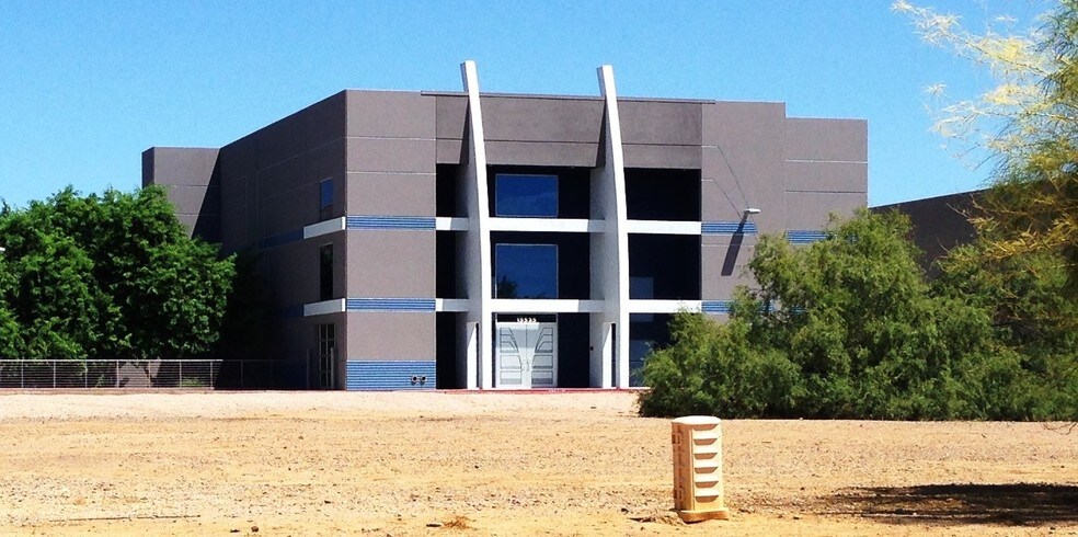 More Photos Of 15535 N 78th St, Scottsdale Airplane Hangar For Lease