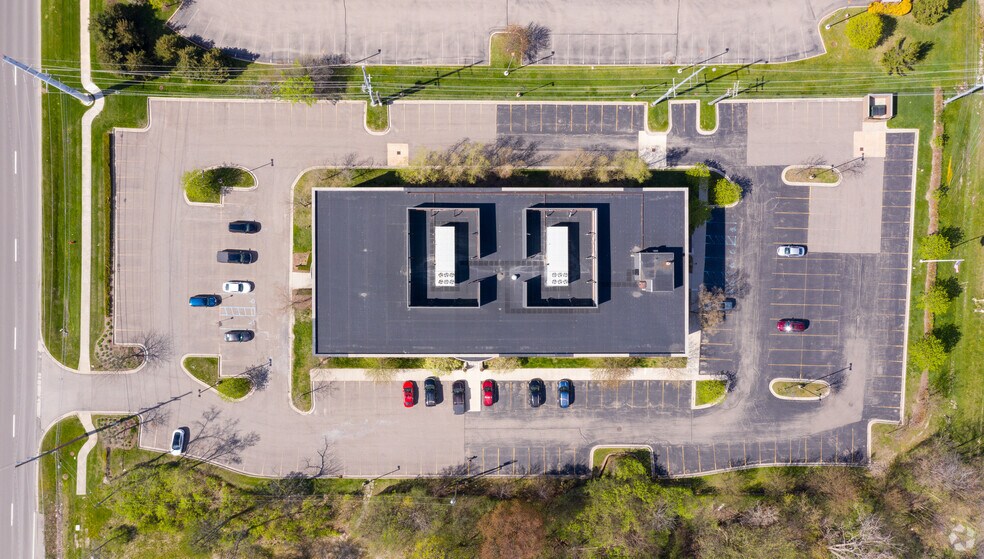 More Photos Of 21500 Haggerty Rd, Northville Office For Sale