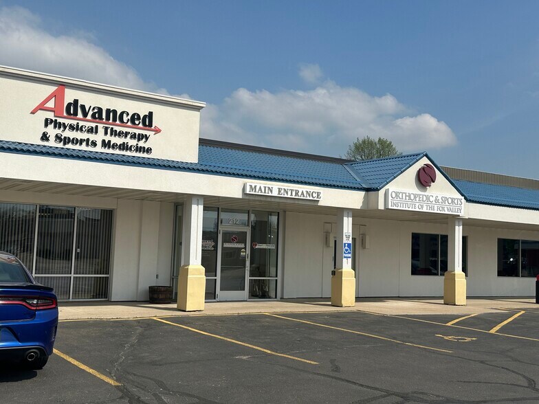 More Photos Of 212 E Green Bay St, Shawano Storefront For Sale