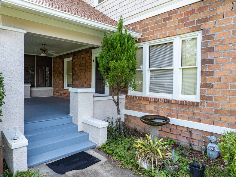 More Photos Of 529 Ohio Ave S, Live Oak Office Residential For Sale