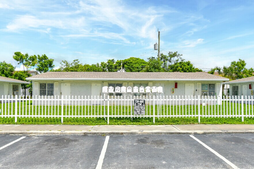 More Photos Of 2901 NW 18th St, Fort Lauderdale Apartments For Sale