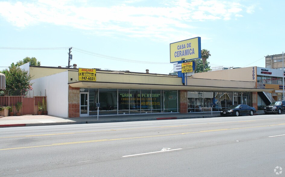 More Photos Of 1515-1517 N Main St, Santa Ana Storefront For Lease