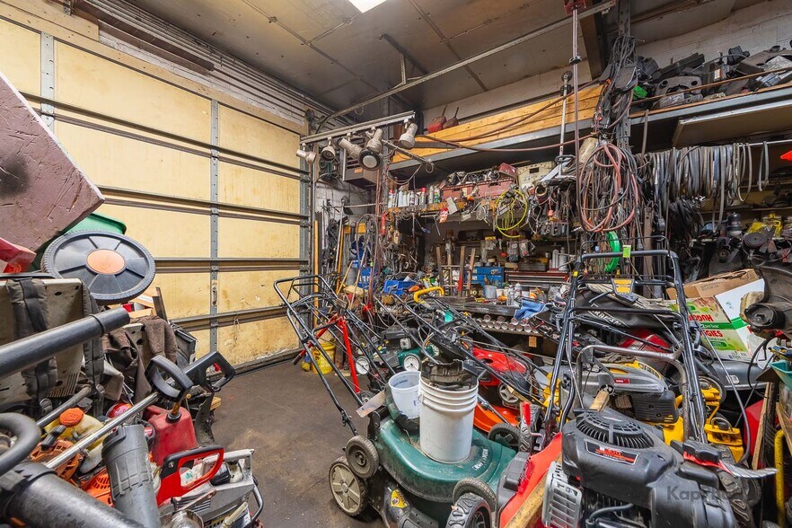 More Photos Of 601 W 47th St, Chicago Storefront Retail Residential For Sale