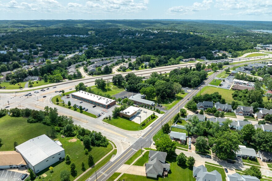 More Photos Of 1706 Smizer Station Rd, Saint Louis Office For Sale