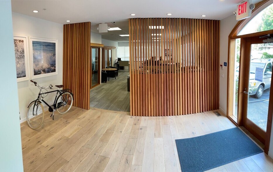 More Photos Of 33 Reed Blvd, Mill Valley Office For Lease