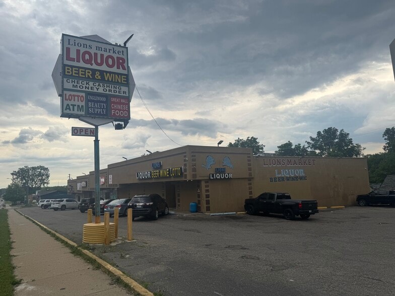 More Photos Of 640-660 Auburn Ave, Pontiac Unknown For Lease