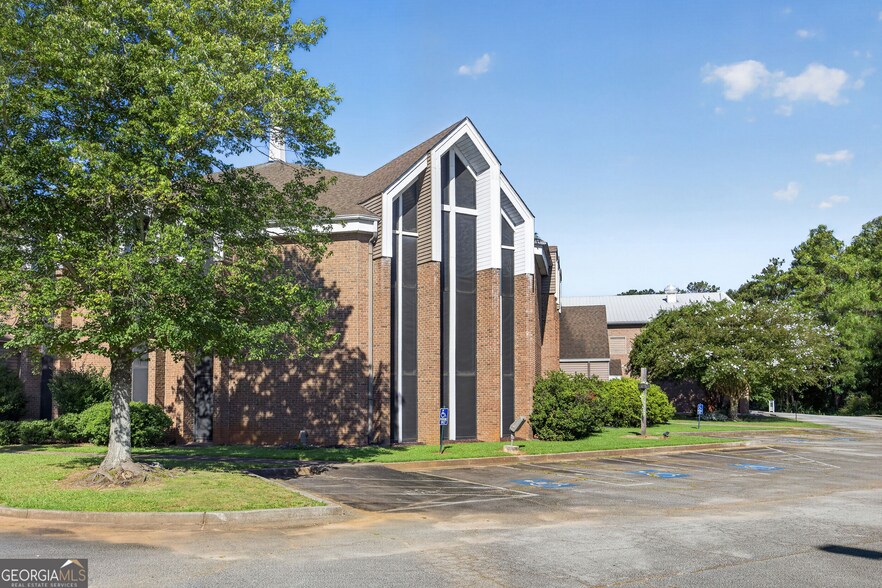 More Photos Of 2533 Stanton Rd SE, Conyers Office For Sale