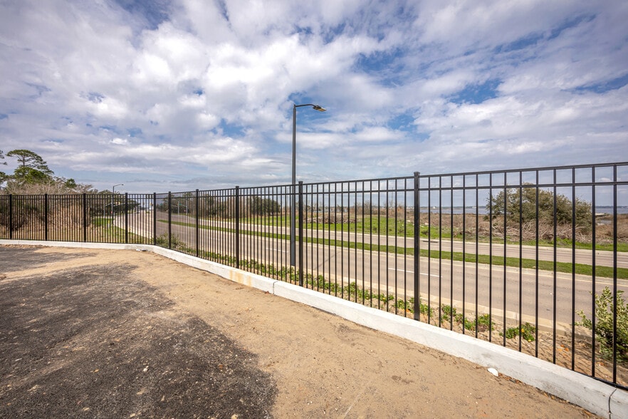 More Photos Of 458 Back Bay Blvd, Biloxi Self Storage For Sale