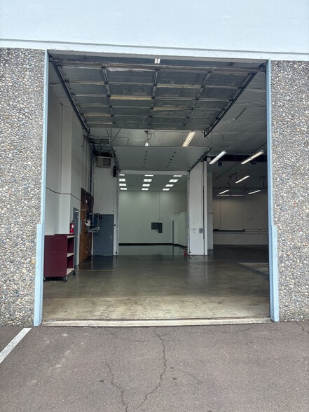 More Photos Of 28170 SW Boberg Rd, Wilsonville Warehouse For Lease