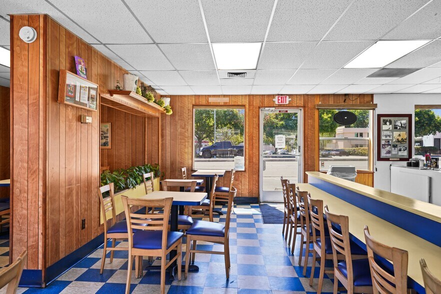 More Photos Of 3692 Castro Valley Blvd, Castro Valley Restaurant For Sale