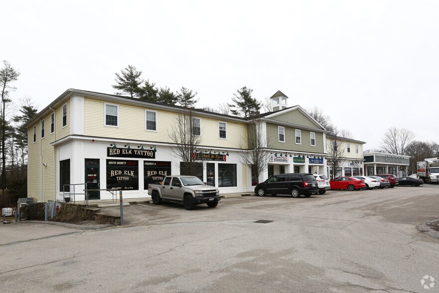 More Photos Of 1035 Bedford St, Abington Storefront Retail Office For Lease