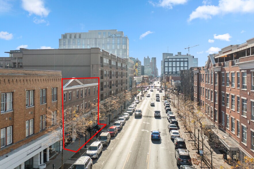 More Photos Of 842-852 N High St, Columbus Storefront Retail Residential For Sale