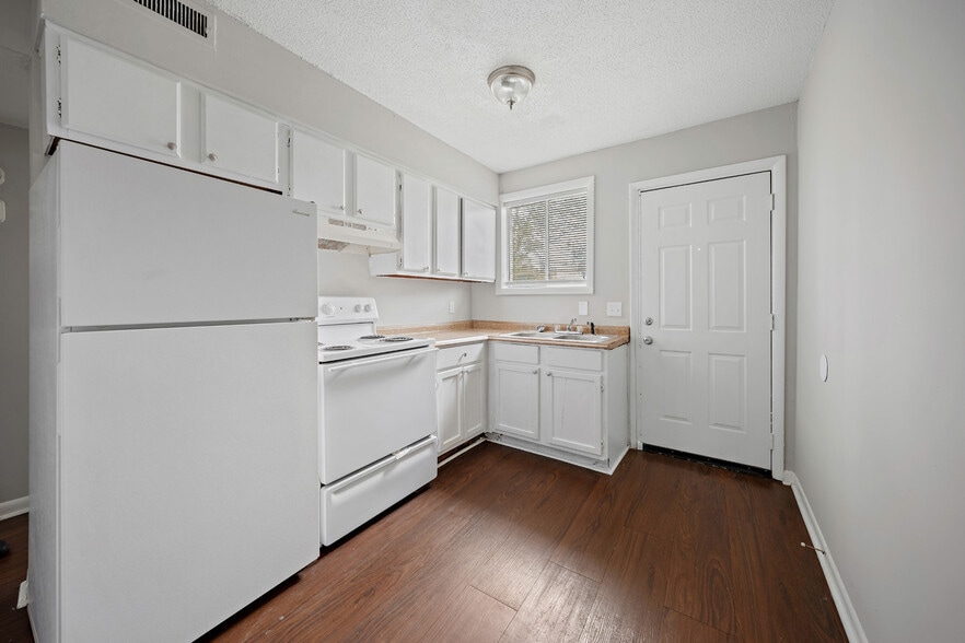 More Photos Of 1200 WH Davis Dr, Nashville Apartments For Sale