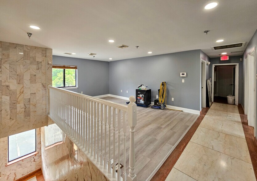 More Photos Of 6301 Foxley Rd, Upper Marlboro Light Manufacturing For Sale