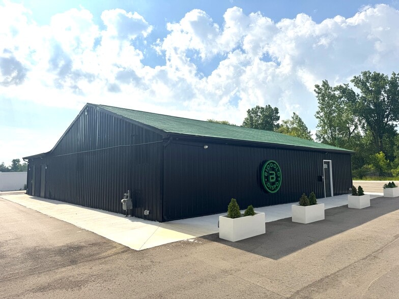 More Photos Of 90 3rd St, Sand Lake General Retail For Sale