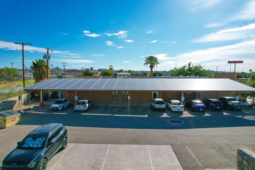 More Photos Of 5301 Alameda Ave, El Paso Medical For Lease