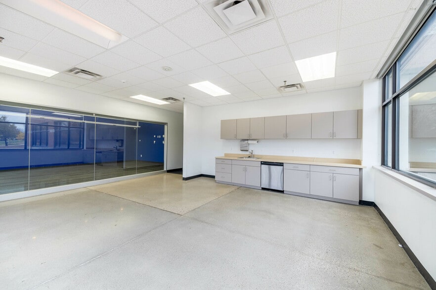 More Photos Of , Wixom Flex For Sale