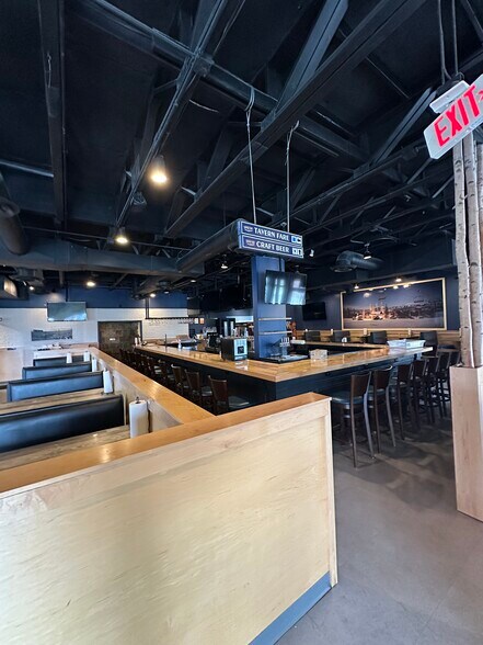 More Photos Of 4340 Main St, Mishawaka Restaurant For Sale