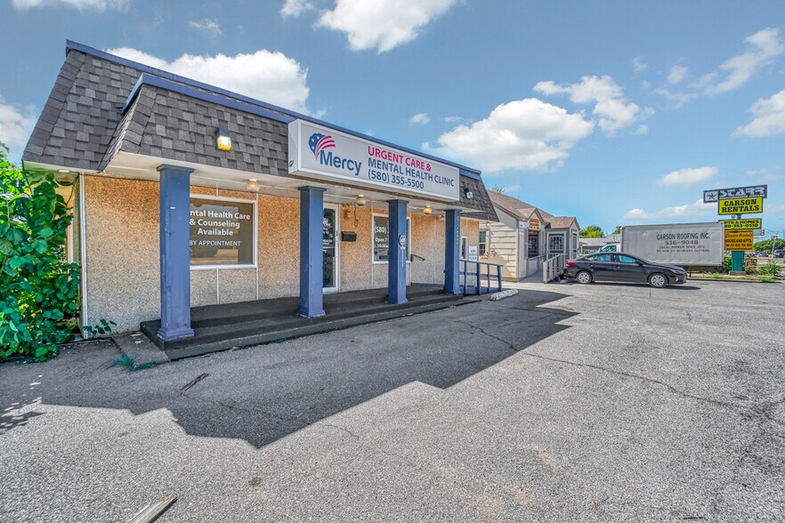 More Photos Of 1222 NW Cache Rd, Lawton Office For Sale