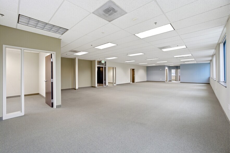 More Photos Of 680 Hawthorne Ave SE, Salem Office For Sale