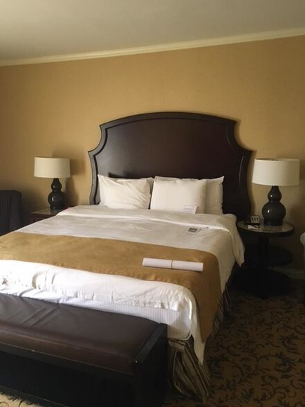 More Photos Of 10 Gould Ave, Richfield Springs Hotel For Sale