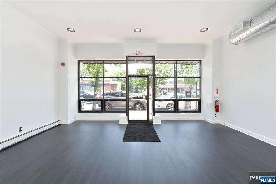 More Photos Of 17 Godwin Ave, Ridgewood General Retail For Lease