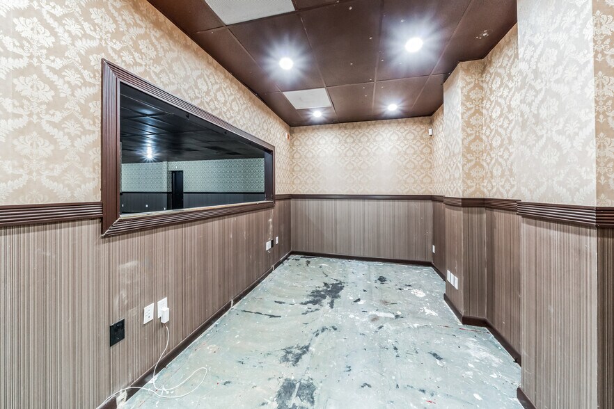 More Photos Of 4405 S US Highway 1, Fort Pierce Auto Dealership For Lease