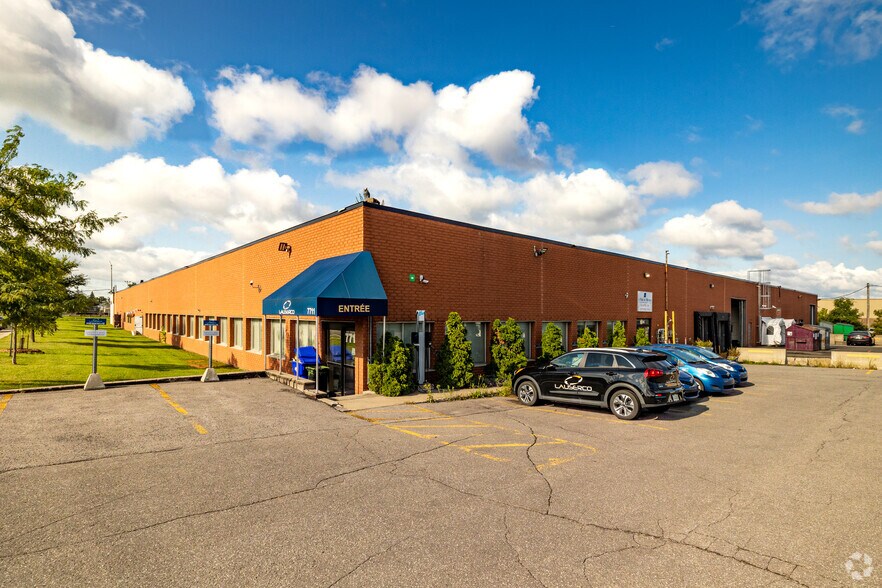 More Photos Of 7701-7711 Rue Grenache, Montréal Light Manufacturing For Lease