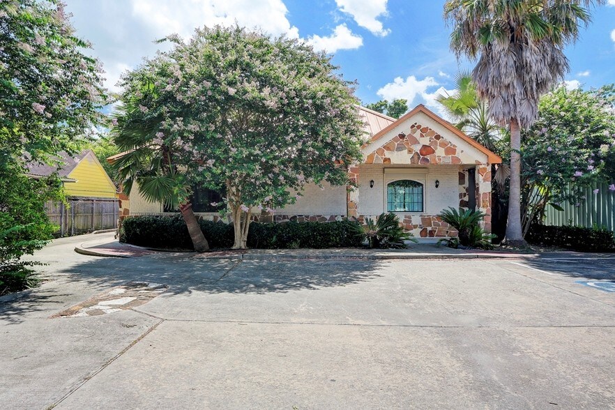 More Photos Of 3208 Broadway St, Houston Medical For Lease