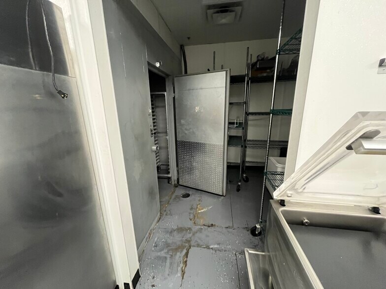 More Photos Of 210 Ed Schmidt Blvd, Hutto Storefront For Lease