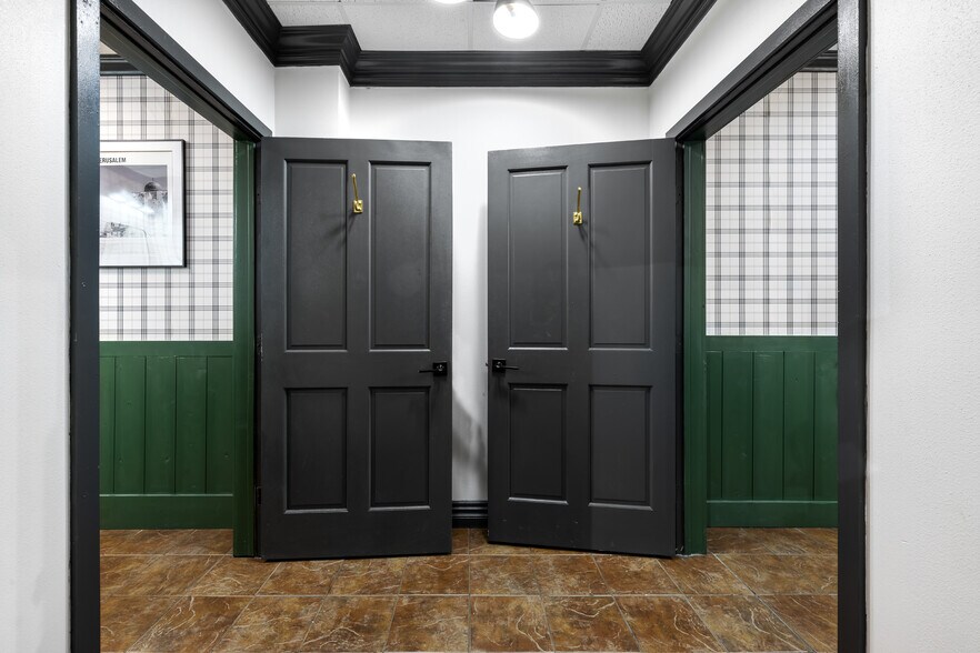 More Photos Of 14 W Main St, Idabel Restaurant For Sale