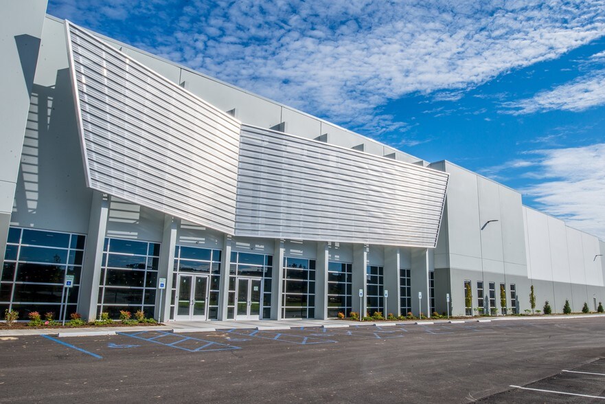 Primary Photo Of 120 Velocity Way, Shepherdsville Distribution For Lease