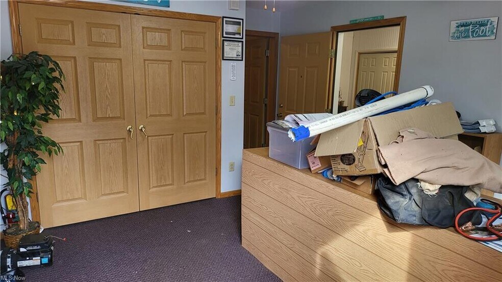 More Photos Of 1335 S Lundy Ave, Salem Self Storage For Sale