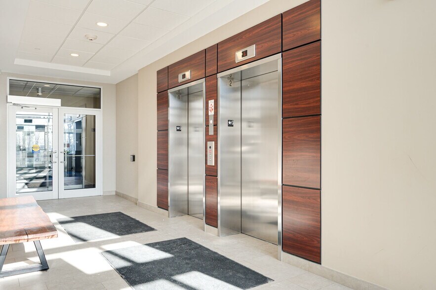 More Photos Of 200 Cachet Woods Crt, Markham Office For Lease
