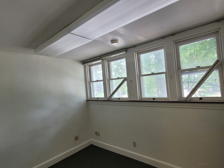 More Photos Of 3009 Gettysburg Rd, Camp Hill Office Residential For Lease