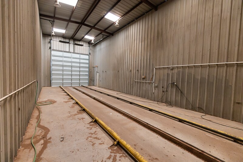 More Photos Of 358 S Access, Tye Carwash For Sale